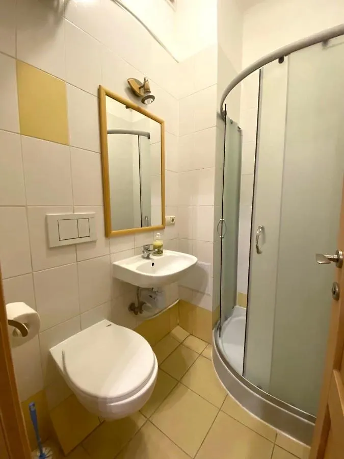 Freska Apartments Lviv 0*,